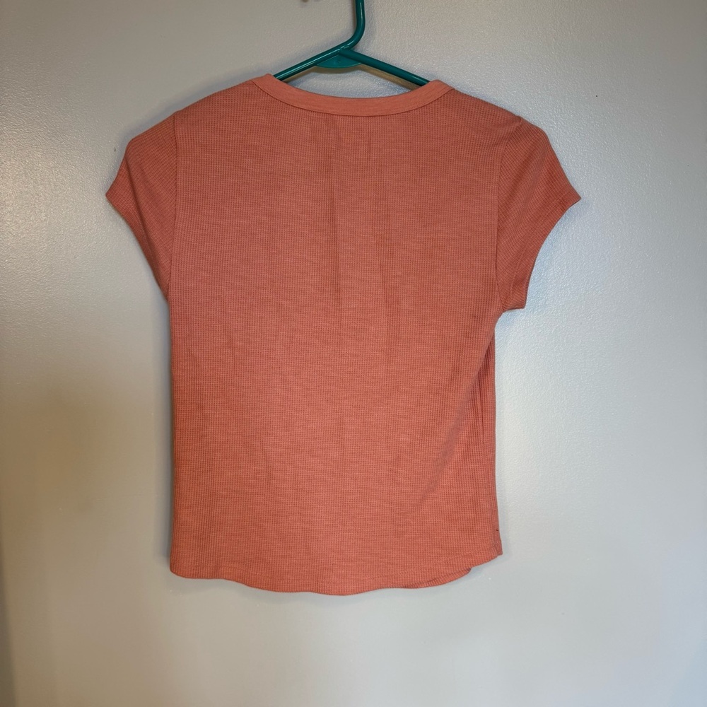 Women’s American Eagle Baby Tee - Picture 5 of 5